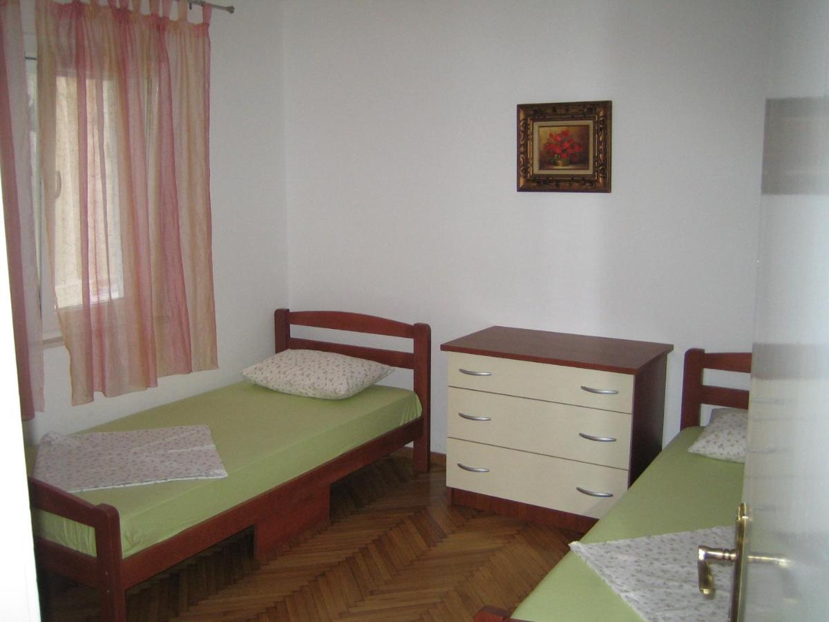 Apartment Kate Омиш Экстерьер фото