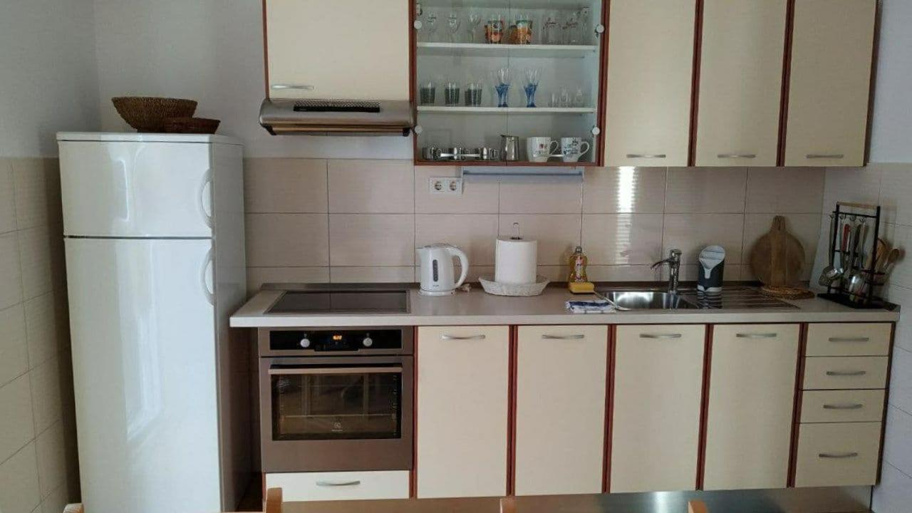 Apartment Kate Омиш Экстерьер фото
