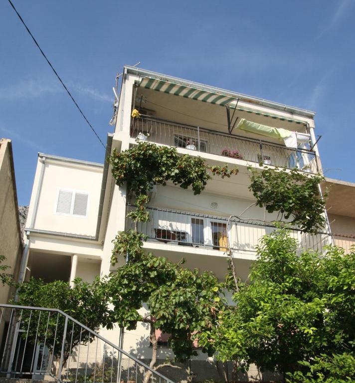 Apartment Kate Омиш Экстерьер фото
