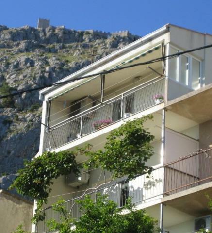 Apartment Kate Омиш Экстерьер фото